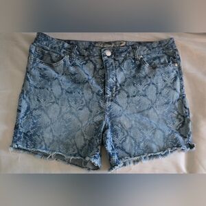Ladies Seven7 Denim Shorts Sz 16 High Rise Reptile Print 4" Inseam